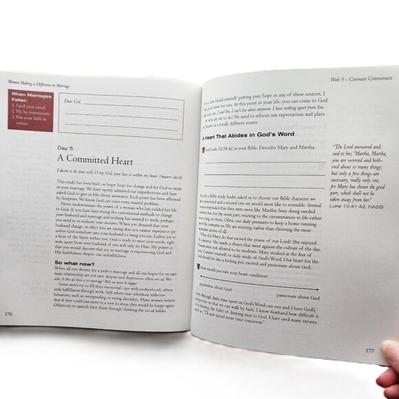 Women Making a Difference in Marriage Building Love Joy & Commitment by Packer - Picture 5 of 6